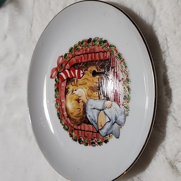 VINTAGE CHRISTMAS DECORATIVE ASSORTMENT BUNDLE - Picture 2 of 10